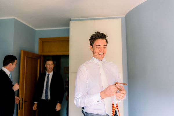 The elegance of the groom in morning suit
