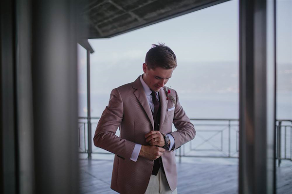 Abito sposo fantasia dallo stile inglese di inizio Novecento