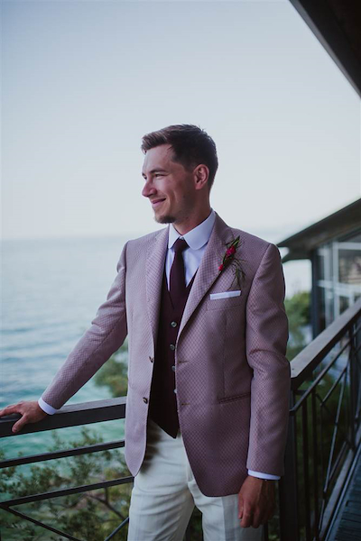 Abito sposo fantasia dallo stile inglese di inizio Novecento