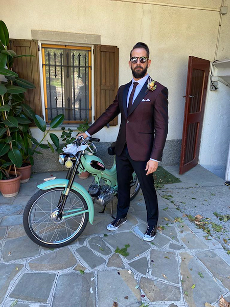 Alternative and charming wedding dress for an eclectic groom