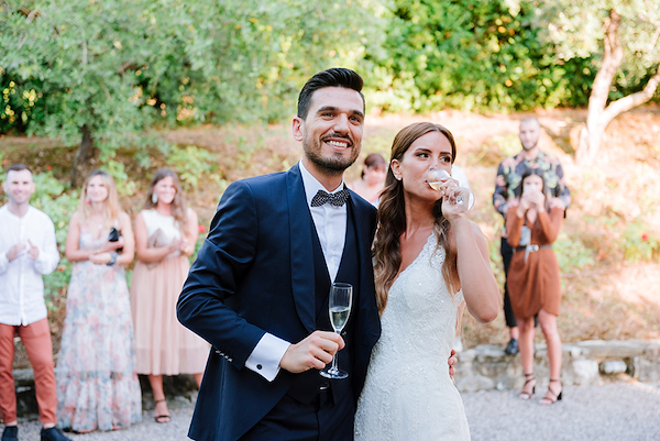 Il Mezzo Tight e le sfumature British per un abito dall'eleganza immortale