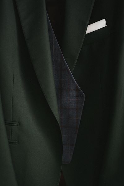 L'abito da sposo per un matrimonio country chic