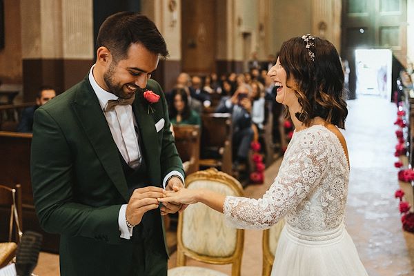 L'abito da sposo per un matrimonio country chic