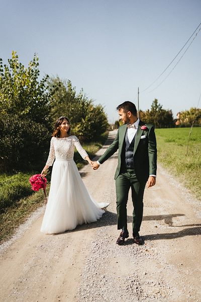 L'abito da sposo per un matrimonio country chic