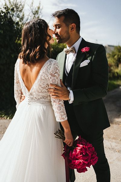 L'abito da sposo per un matrimonio country chic