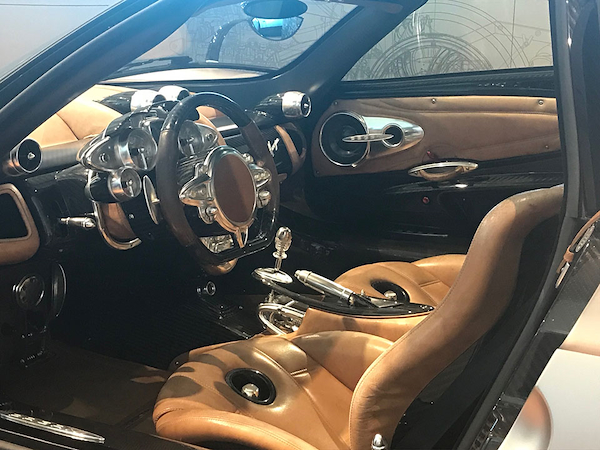 Messori all'inaugurazione del Museo Horacio Pagani