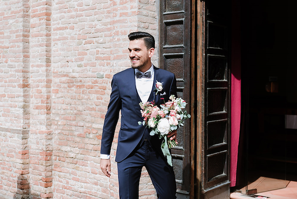 The Half Tight and British shades for a dress of immortal elegance